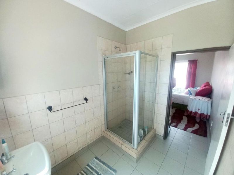 Prime one bedroom apartment for sale in Penina Park Polokwane - Photo 5