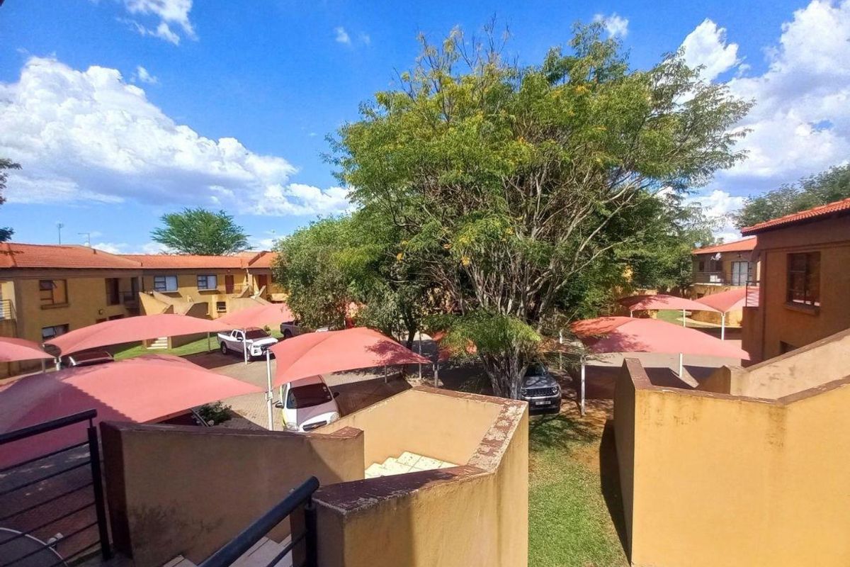 Prime one bedroom apartment for sale in Penina Park Polokwane - Photo 2