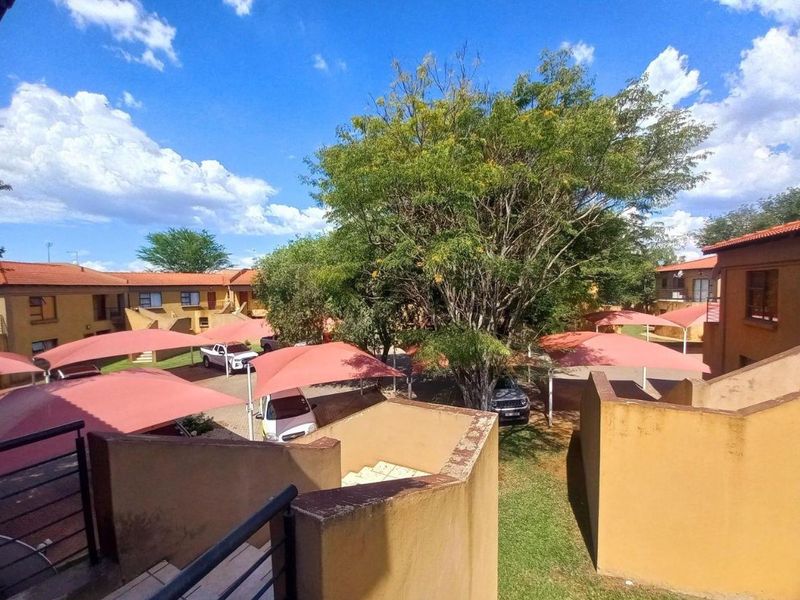 Prime one bedroom apartment for sale in Penina Park Polokwane - Photo 2