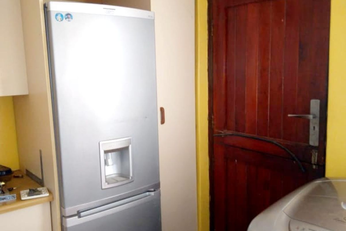 3-Bedroom Property with 2 Flatlets-KEISKAMMAHOEK - Photo 5