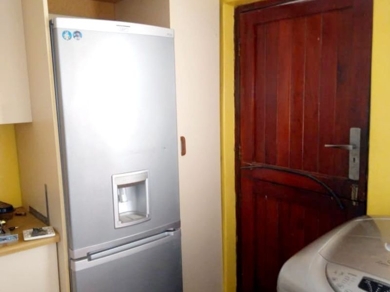 3-Bedroom Property with 2 Flatlets-KEISKAMMAHOEK - Photo 5