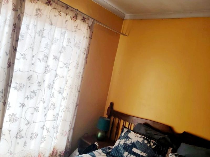 3-Bedroom Property with 2 Flatlets-KEISKAMMAHOEK - Photo 9