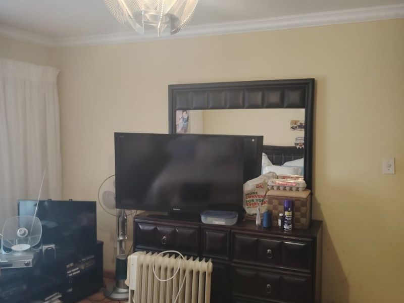 3 Bedroom House For Sale in Mdantsane Nxamkwane - Photo 8