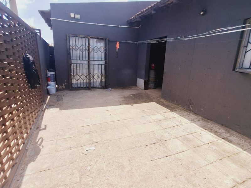 Investment Opportunity in Rabie Ridge - Photo 2