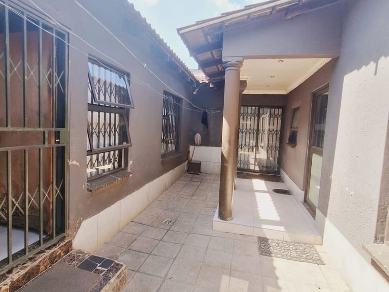 Investment Opportunity in Rabie Ridge - Photo 10
