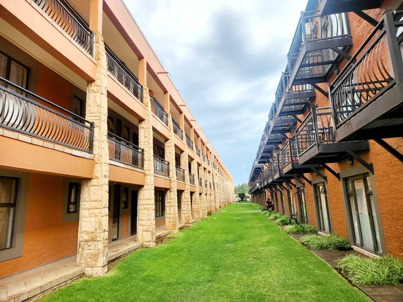 Investor’s Dream: Spacious 1-Bedroom Apartment with Rental Income!   - Photo 9