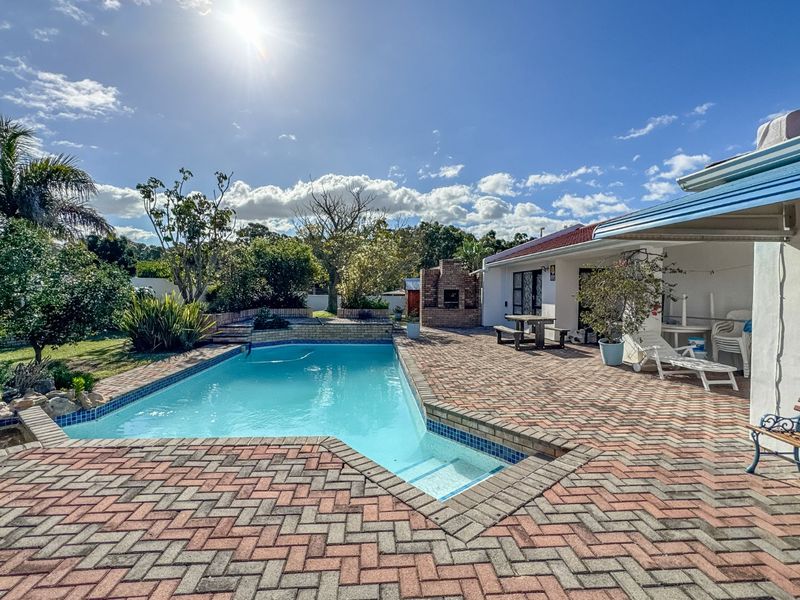 FAMILY HOME WITH FLATLET IN SOUGHT AFTER BRYMORE - Photo 4
