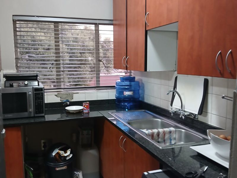 2 Bedroom Loft Townhouse for Sale in Country View - Photo 4