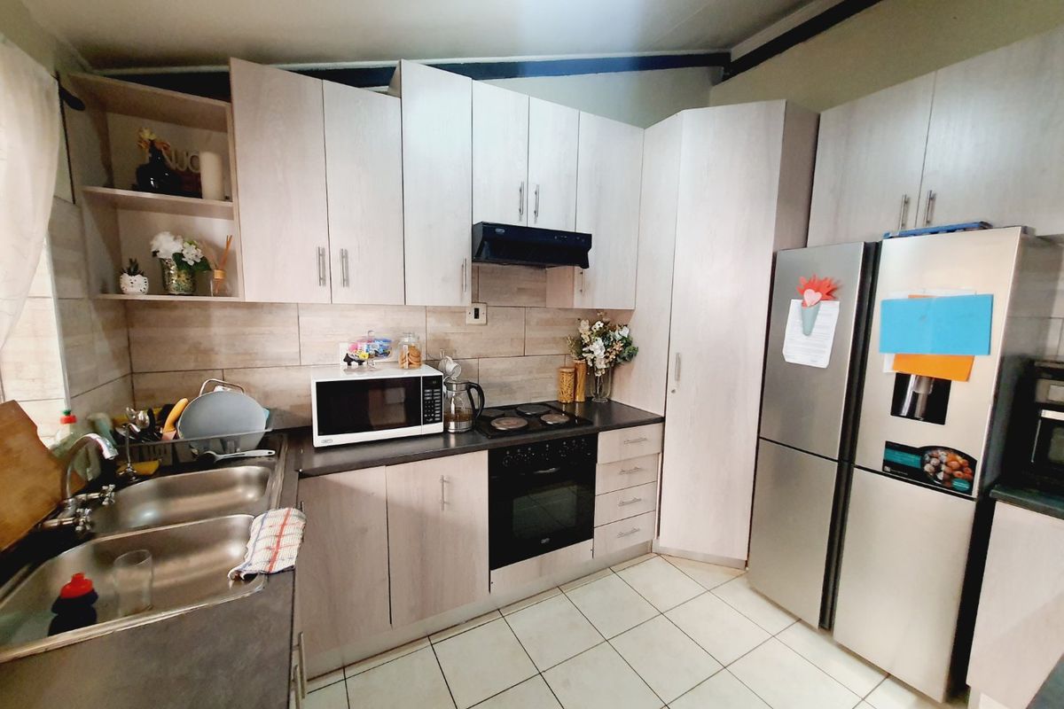 Your Family's New Happy Place Await! - Photo 4