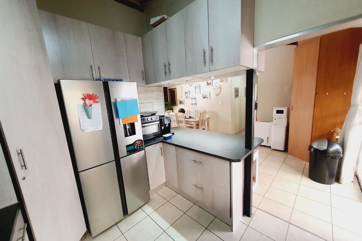 Your Family's New Happy Place Await! - Photo 5