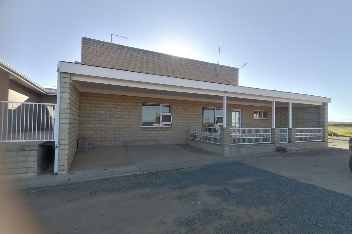 Commercial property for sale in Ladybrand - Photo 5