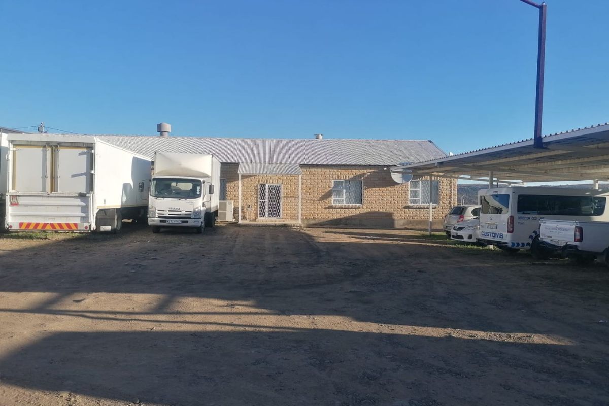 Commercial property for sale in Ladybrand - Photo 3