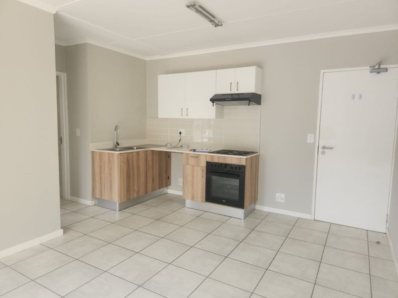 1 Bedroom Apartment for Rent in Green Park Lifestyle Estate Boksburg - Photo 2