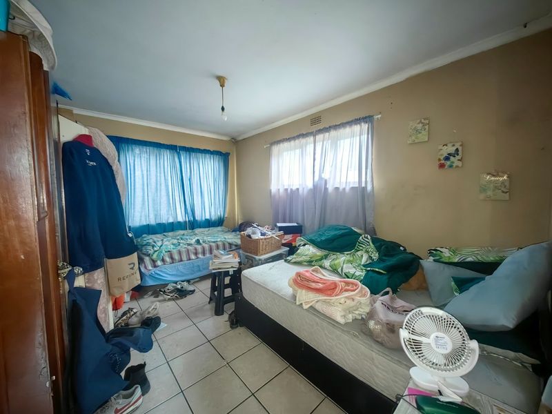 Priced to go in the highly sought after Belhar Musicals!!! - Photo 8