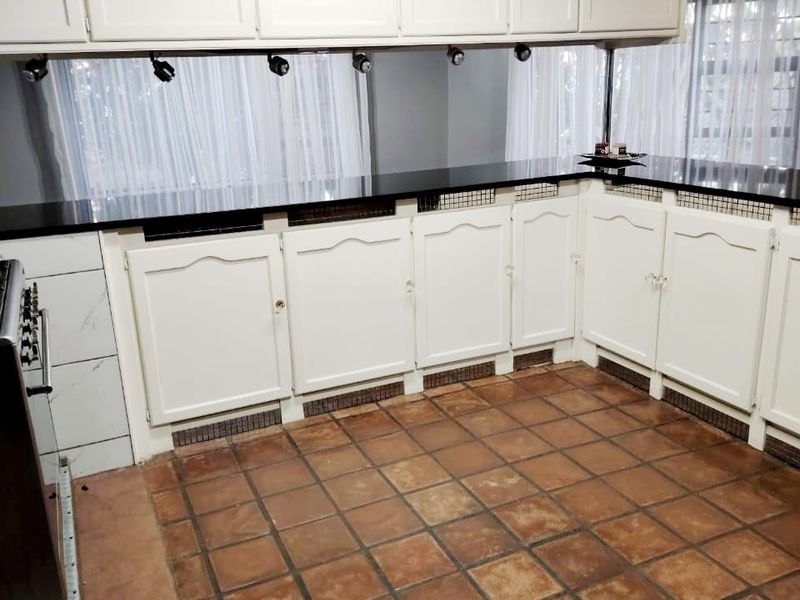 4-bedroom home in Clovelly Place, Sunnyridge - Photo 2