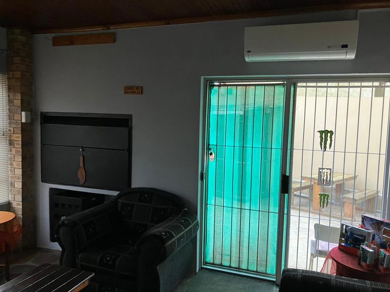 Property in Manor Heights sounds like a great investment opportunity!  - Photo 7