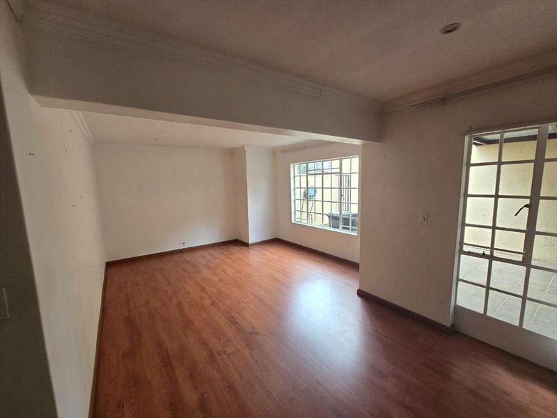 Comfortable and Functional Home with Quality Features - Photo 2