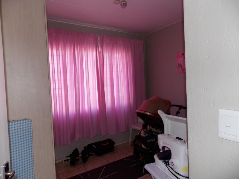 2 Bedroom Apartment - Photo 9