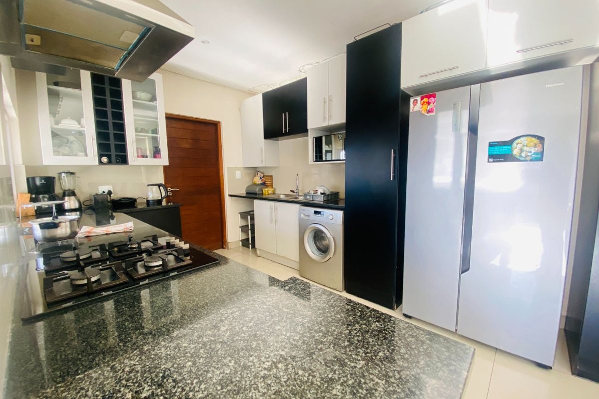 Charming 4-Bedroom Full Title Home In Noordwyk - Spacious Living with Expansion Potential - Photo 3