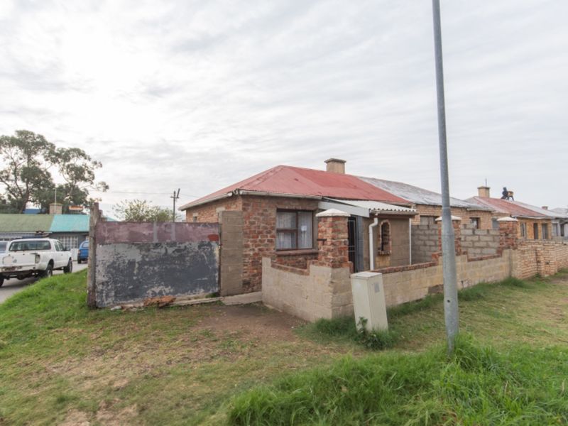 2 bedroom home in holland park  - Photo 3
