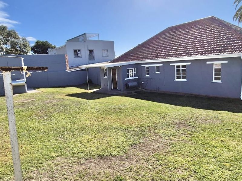 Opportunity beckons not to be repeated with flatlet potential sea views  - Photo 3