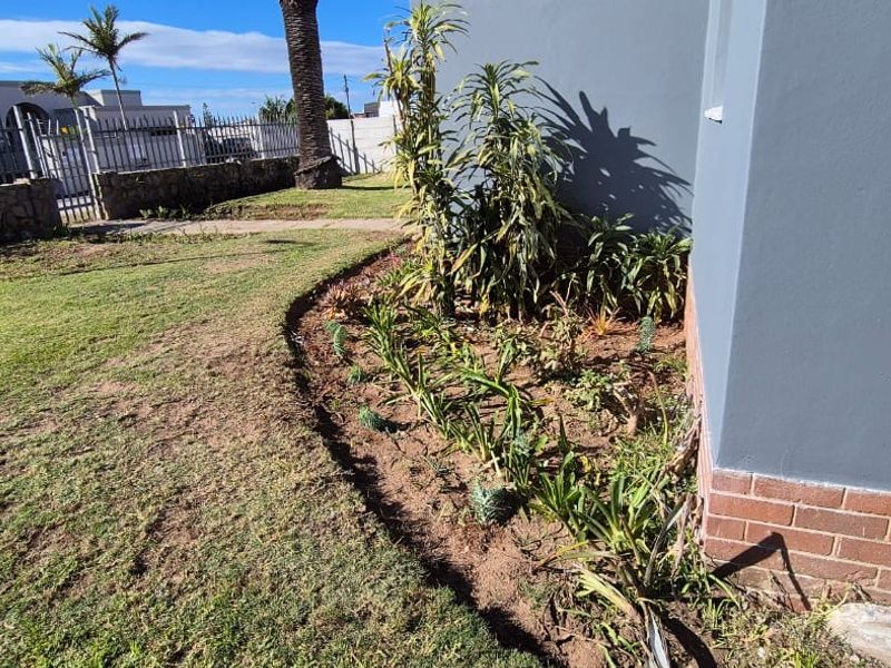 Opportunity beckons not to be repeated with flatlet potential sea views  - Photo 4