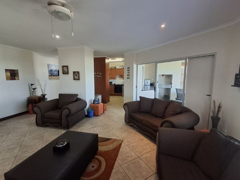 Pristine Ground floor Apartment With Amazing Ocean Vistas !!! - Photo 6