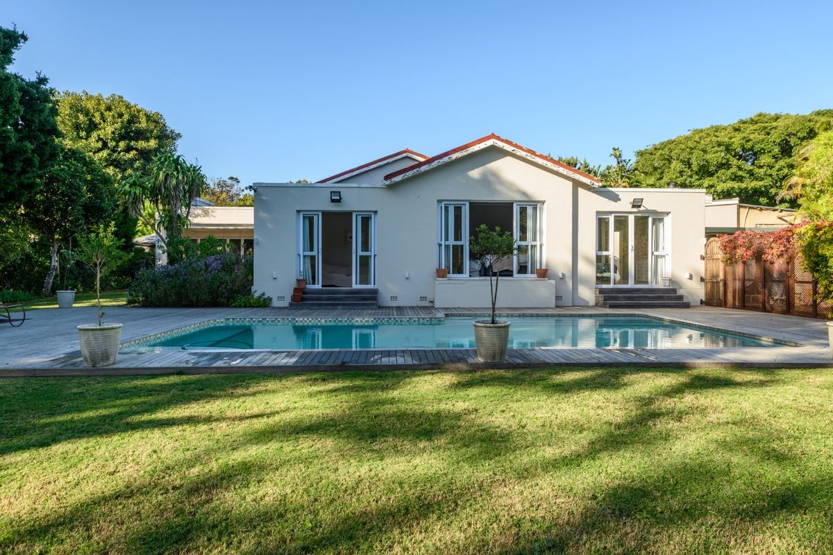 SUPERB  FAMILY HOME IN UPPER WALMER - Photo 2