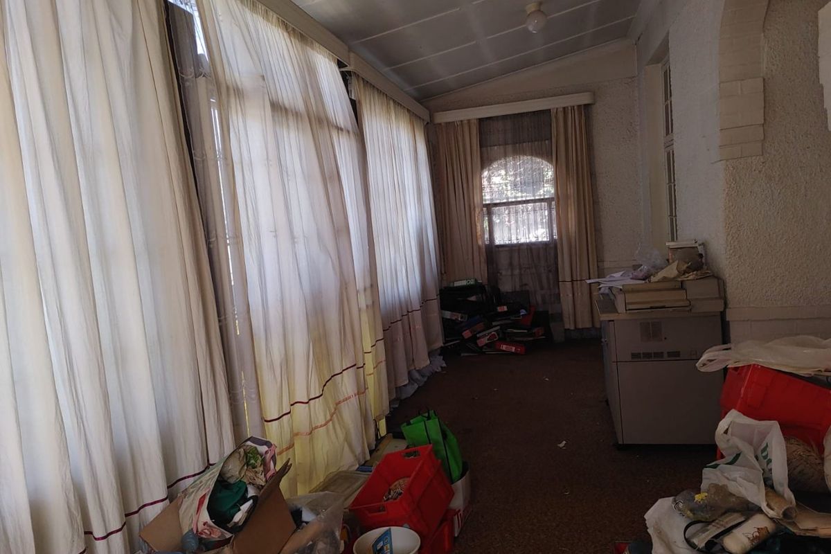 3-Bedroom Home with Business Rights & Loads of Potential – Deceased Estate in Pretoria West - Photo 5