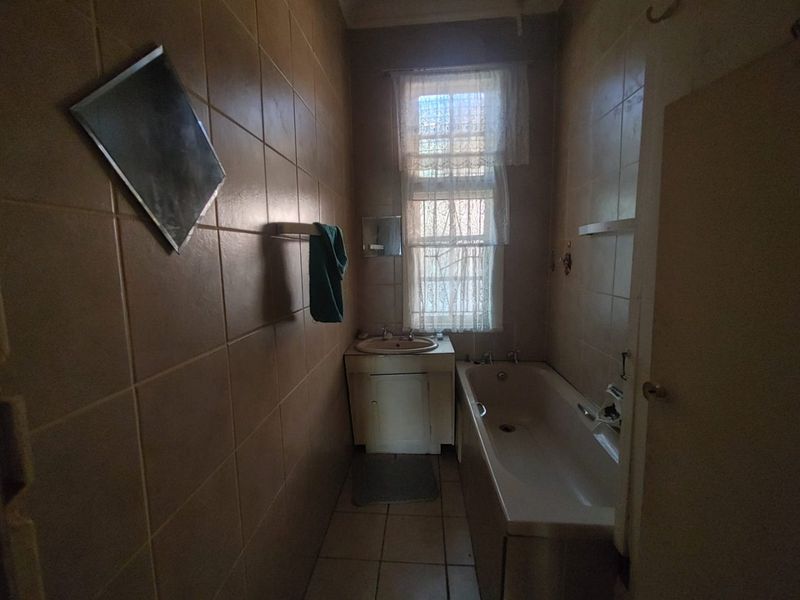 3-Bedroom Home with Business Rights & Loads of Potential – Deceased Estate in Pretoria West - Photo 9