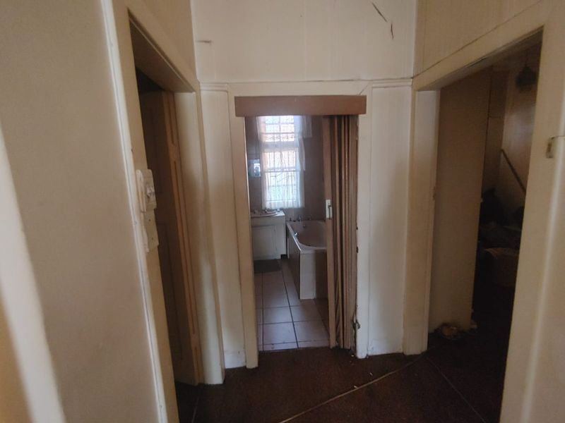 3-Bedroom Home with Business Rights & Loads of Potential – Deceased Estate in Pretoria West - Photo 7