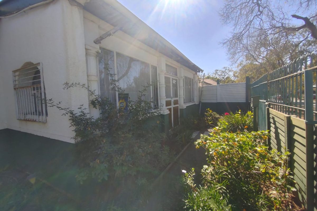 3-Bedroom Home with Business Rights & Loads of Potential – Deceased Estate in Pretoria West - Photo 2