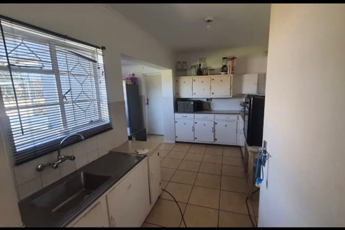 3 bedroom home in Kabega park - Photo 5