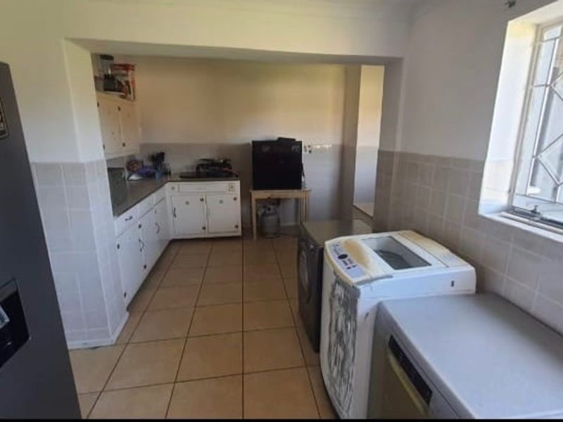 3 bedroom home in Kabega park - Photo 6