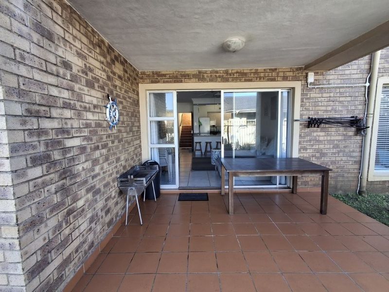 Ground floor apartment in a much sought after complex with access to the beautiful Ramsgate blue flag swimming beach... - Photo 4