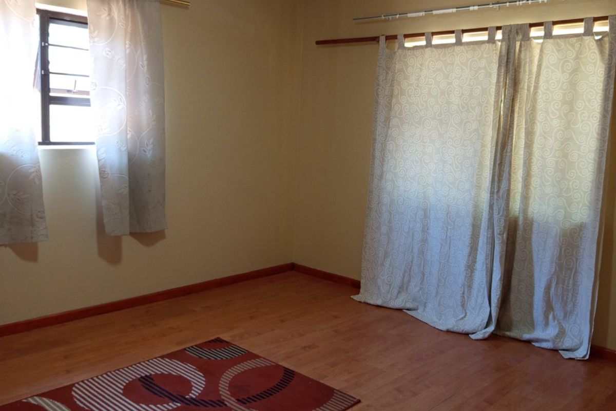 6 Bed House in Rondebosch East for Sale - Photo 5