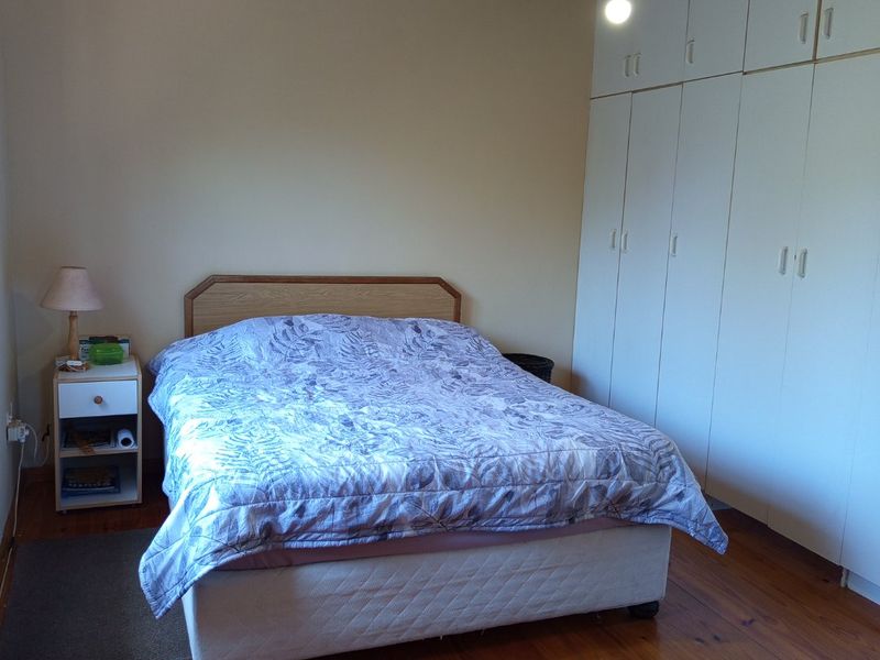 6 Bed House in Rondebosch East for Sale - Photo 8