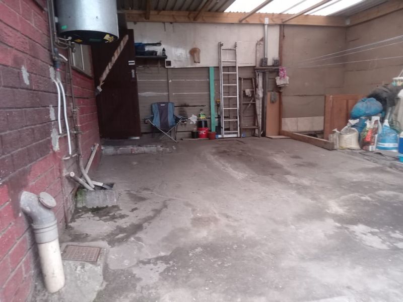 4 Bedroom home for sale in Norwood - Photo 3