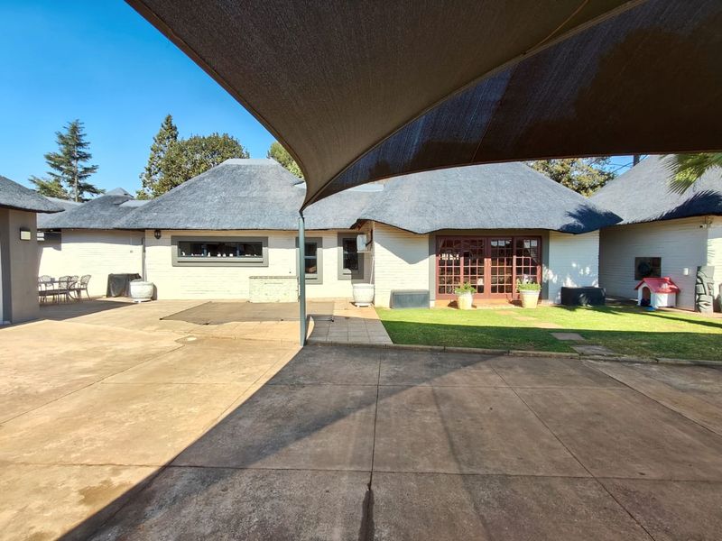 Tranquil Living with Endless Possibilities - Photo 6