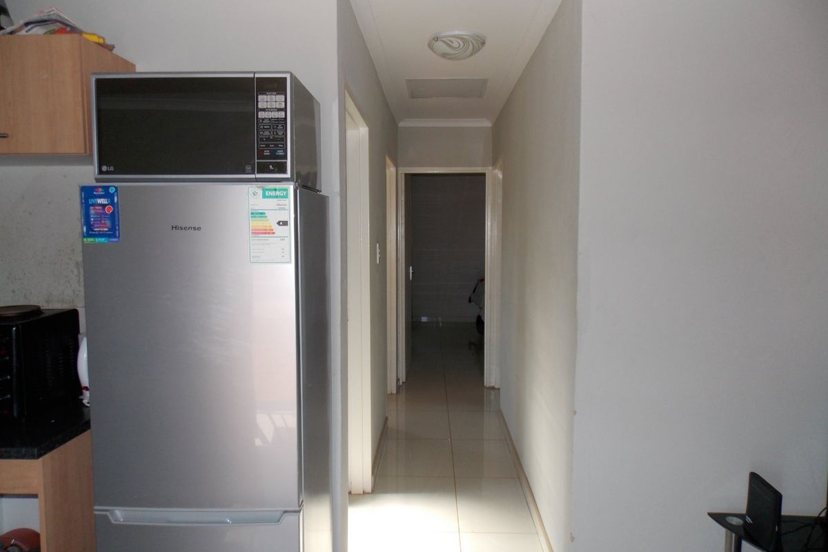 3 Bedroom House For Sale in Dawn City - Photo 4