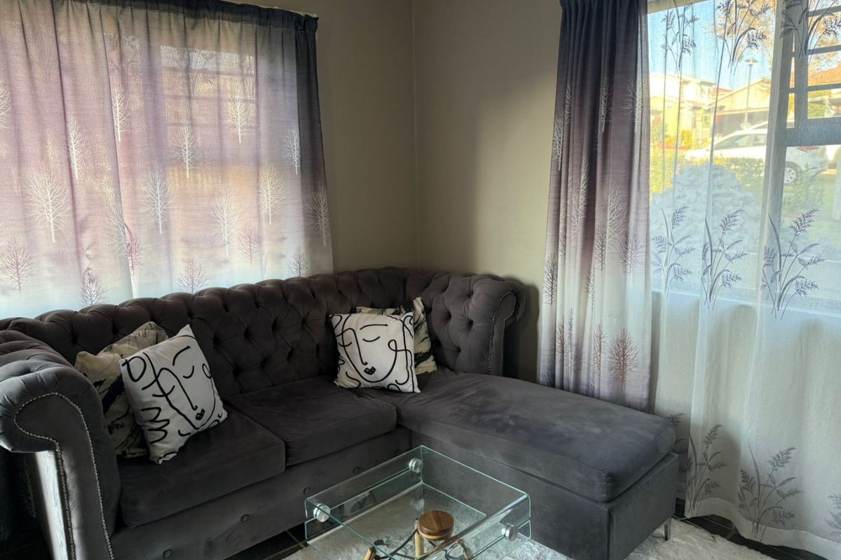 3 Bedroom House for Sale in Noordwyk - Photo 4