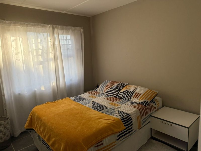 3 Bedroom House for Sale in Noordwyk - Photo 7