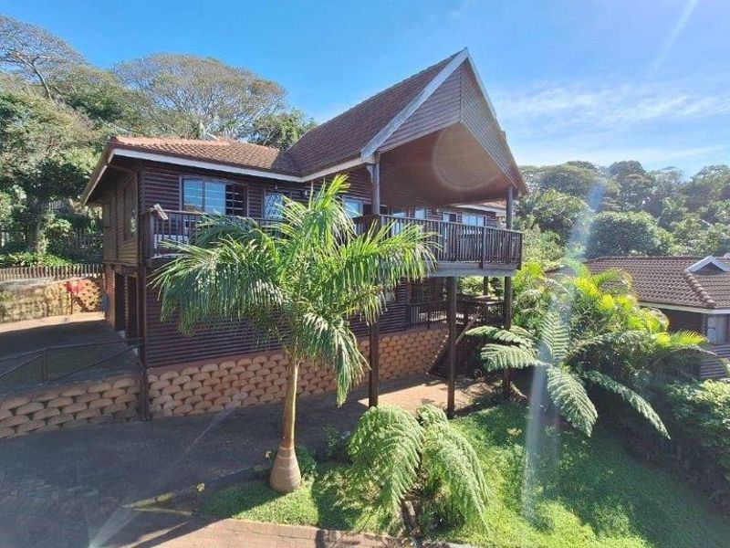 3-Bedroom Townhouse – Eagles Nest – The Name Says It All!! - Photo 4