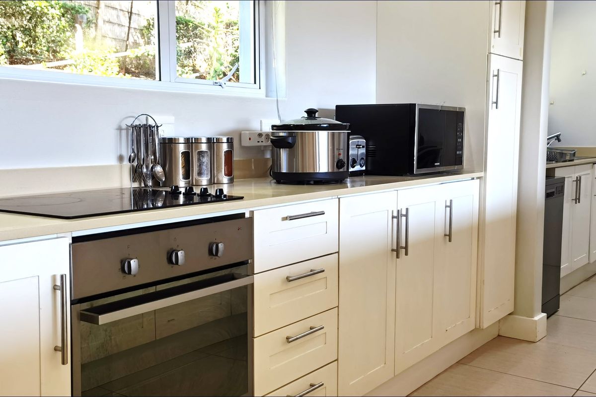 Immaculate 2 Bedroom Townhouse, Wembley, Pietermartizburg - Photo 4