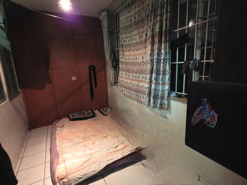 Spacious 2.5 Bedroom Apartment for Sale in Laudium - Photo 9