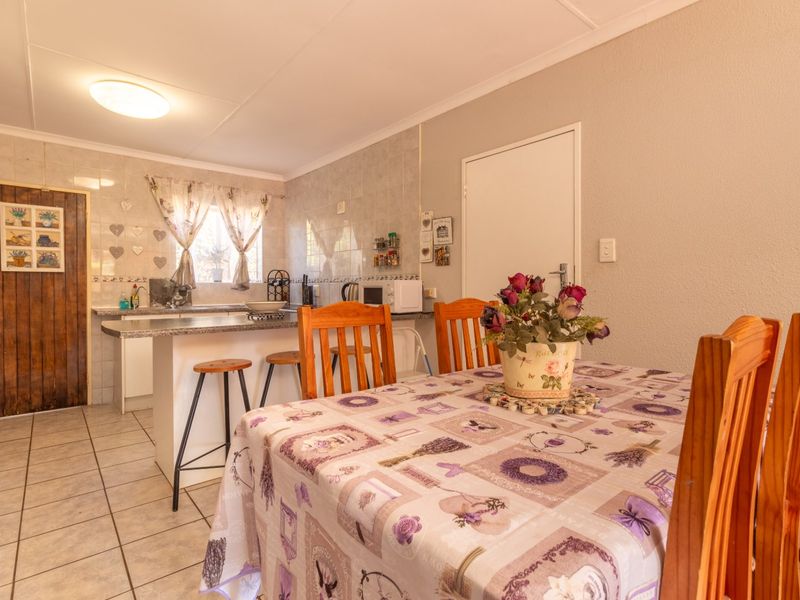 New Listing - 3Beds 2 Baths Simplex - Photo 7