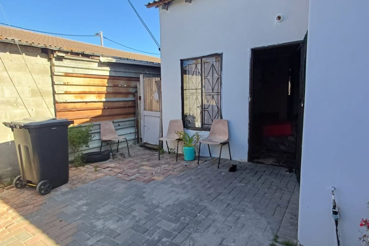 House For Sale in Delft South - Photo 2