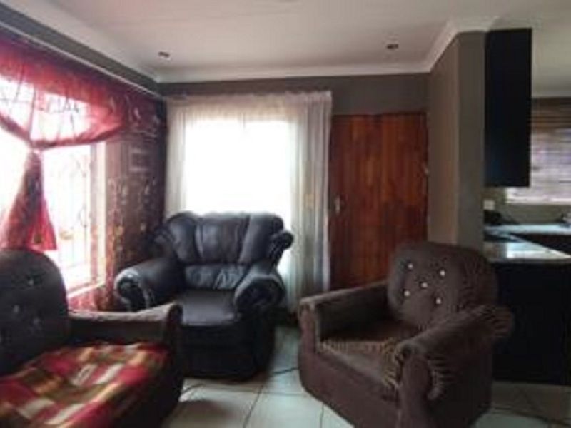 Two bedroom for sale at soshanguve - Photo 7