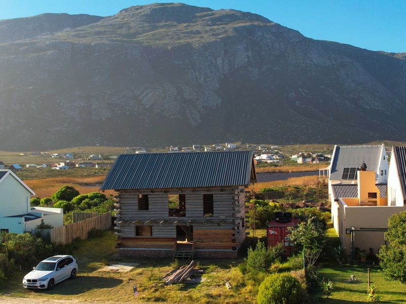 3 Bedroom house in Betty's bay - Photo 5