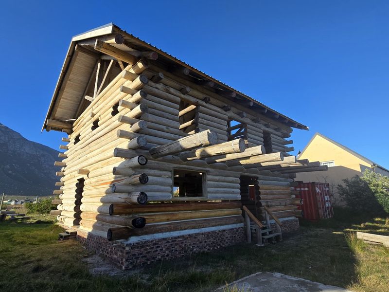 3 Bedroom house in Betty's bay - Photo 9